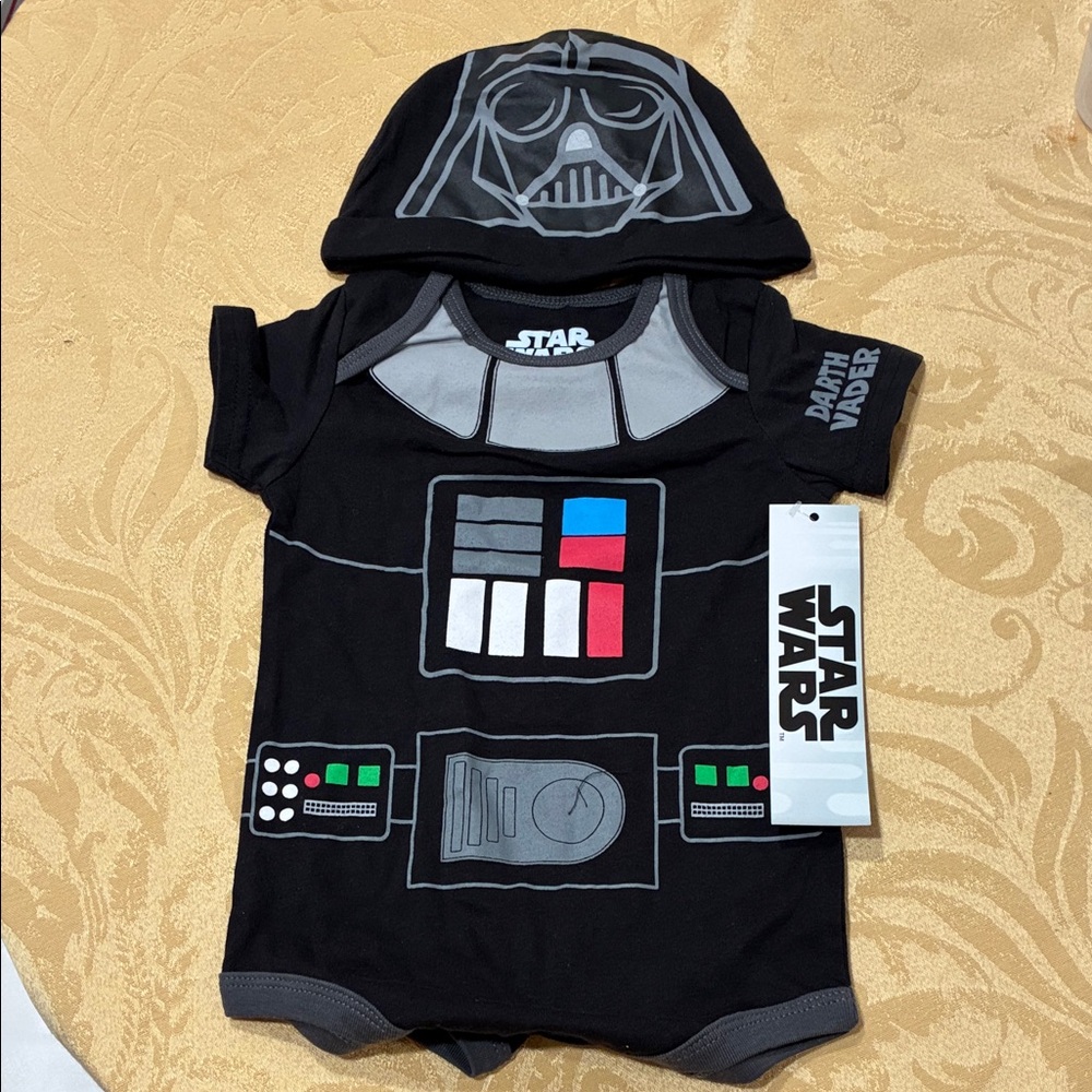 Star Wars Darth Vader Infant Outfit in Black and Gray